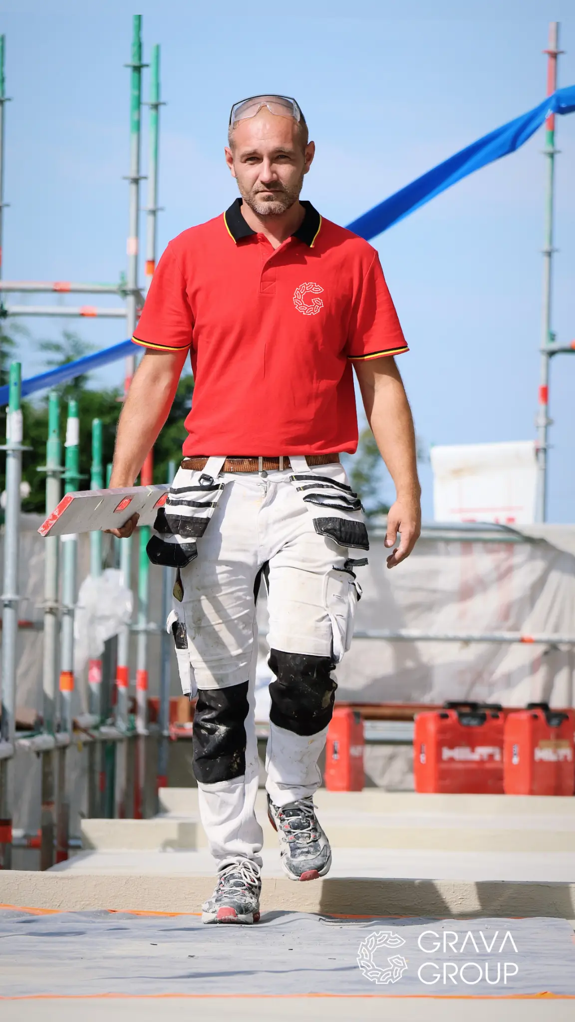 GRAVA GROUP vakman op de werf